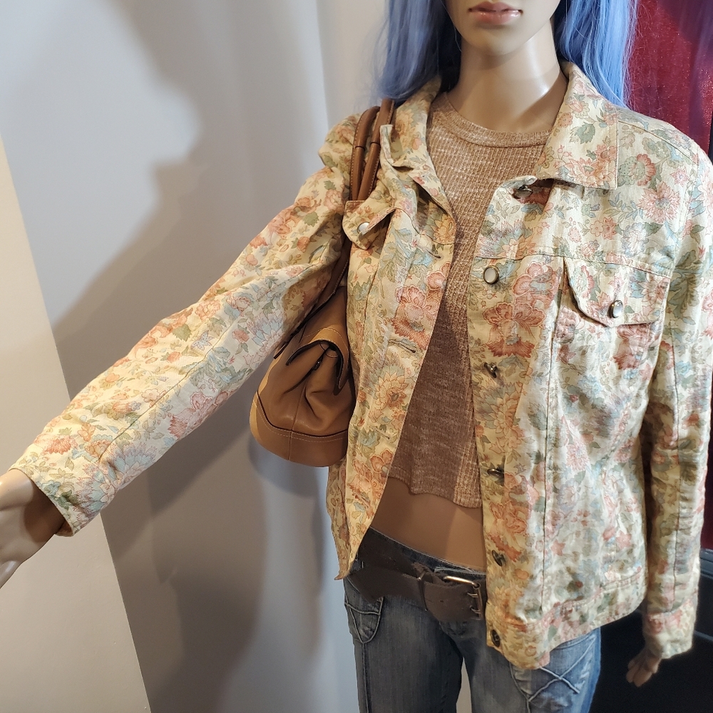 Cream Floral Print Jean Jacket for Casual Wear